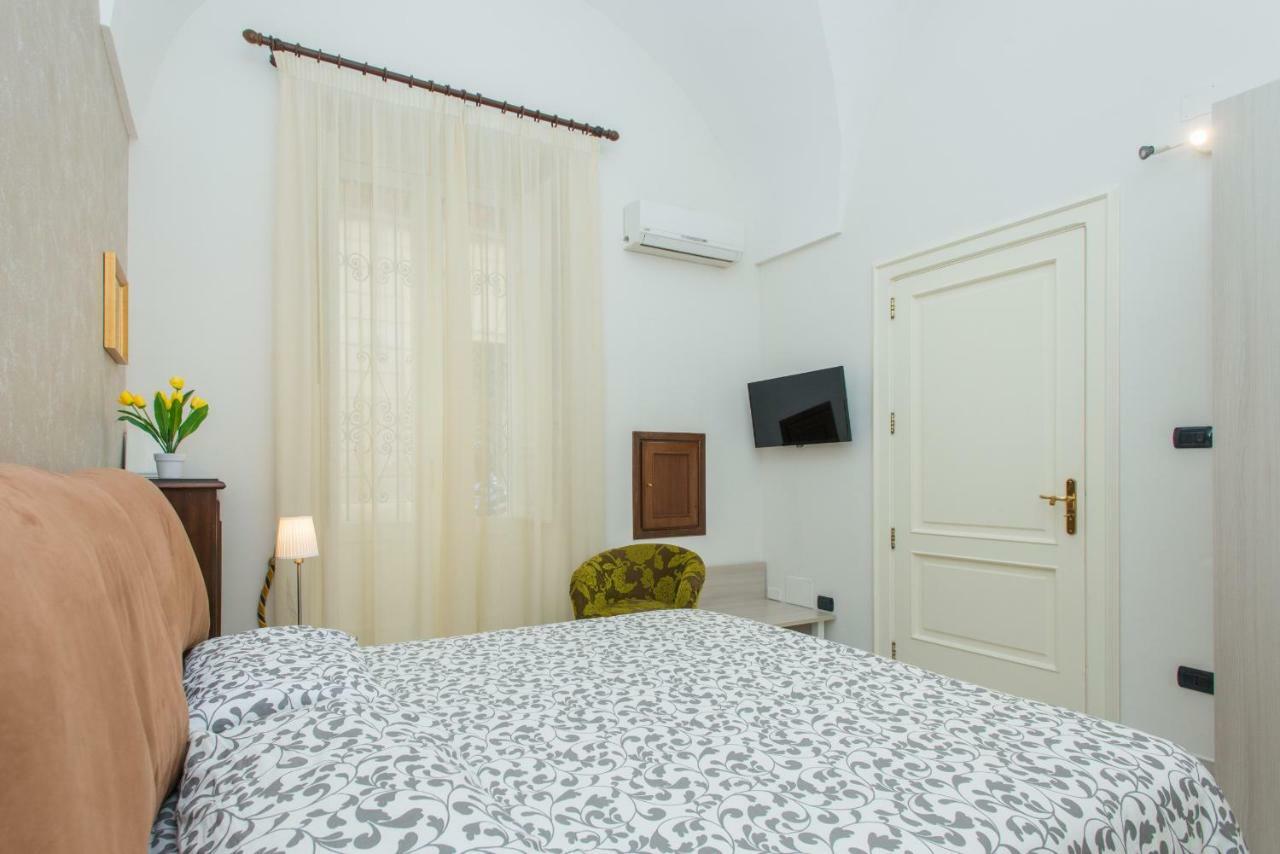 Il Garbino Suite And Apartment Lecce Zewnętrze zdjęcie