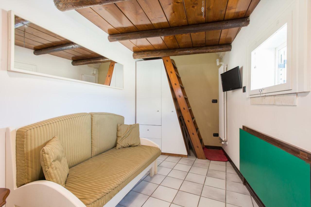 Il Garbino Suite And Apartment Lecce Zewnętrze zdjęcie